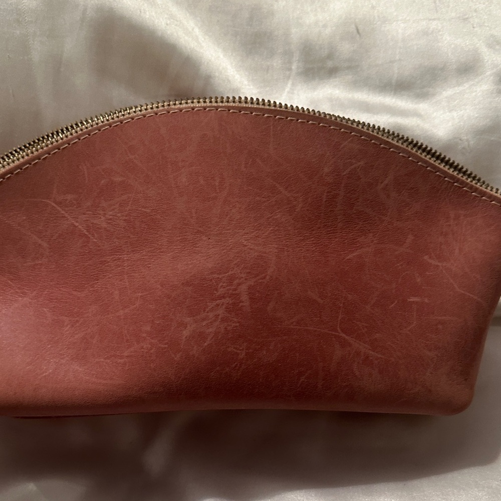Portland Leather Goods make up case